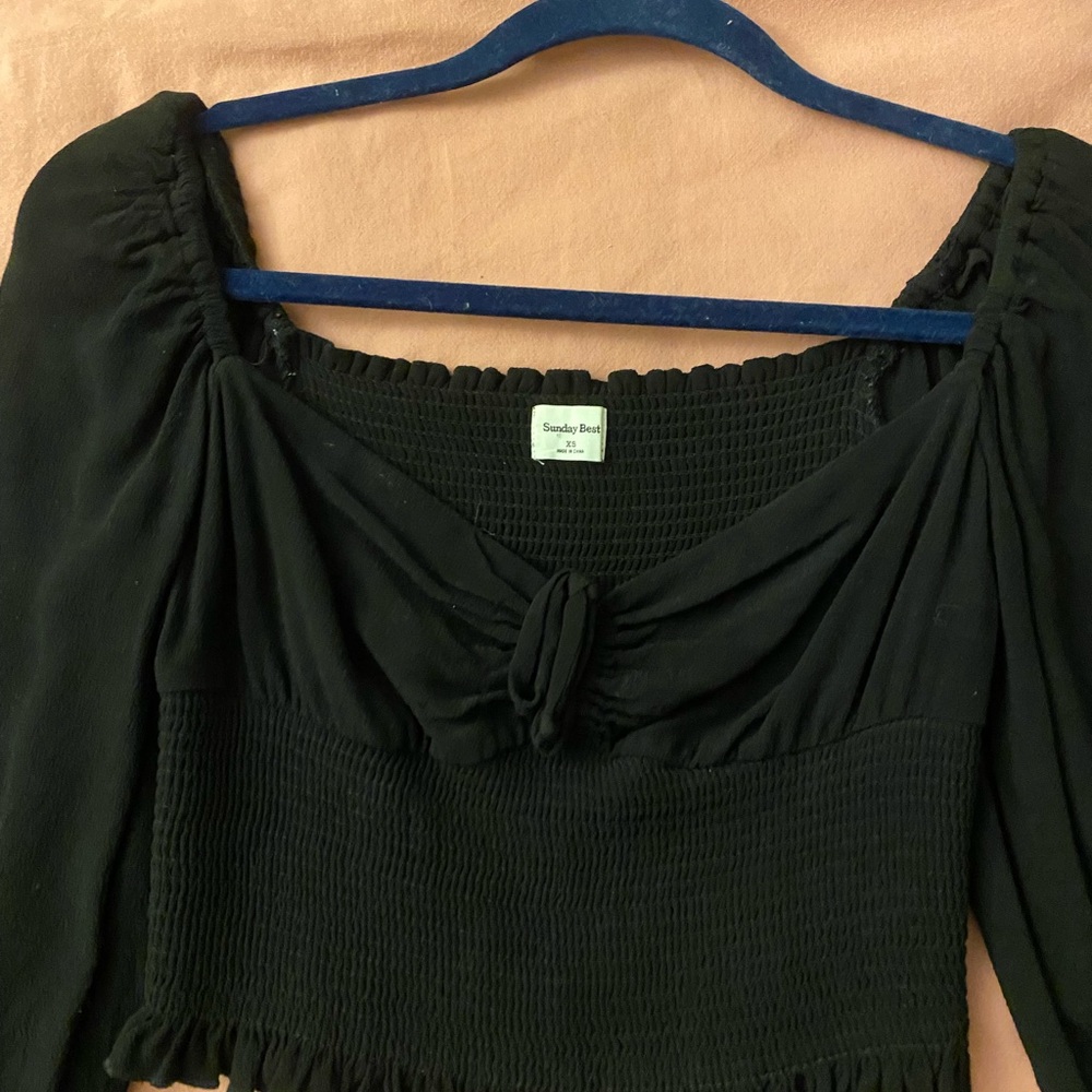 Aritzia Sunday best top